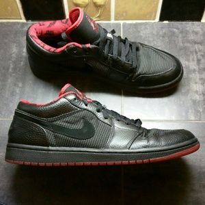 Nike Air Jordan 1 Retro Low Sz 11.5